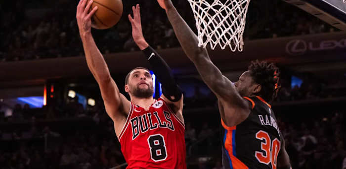 LaVine goes for two against Julius Randle